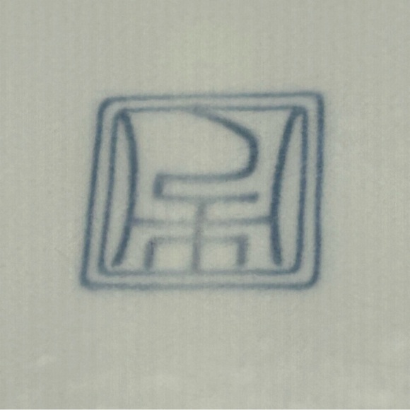 TEXTURED JAPAN CERAMIC RICE SOUP RAMEN BOWL BLUE WHITE SPIRAL WAVE 7-3/4” - Picture 4 of 15